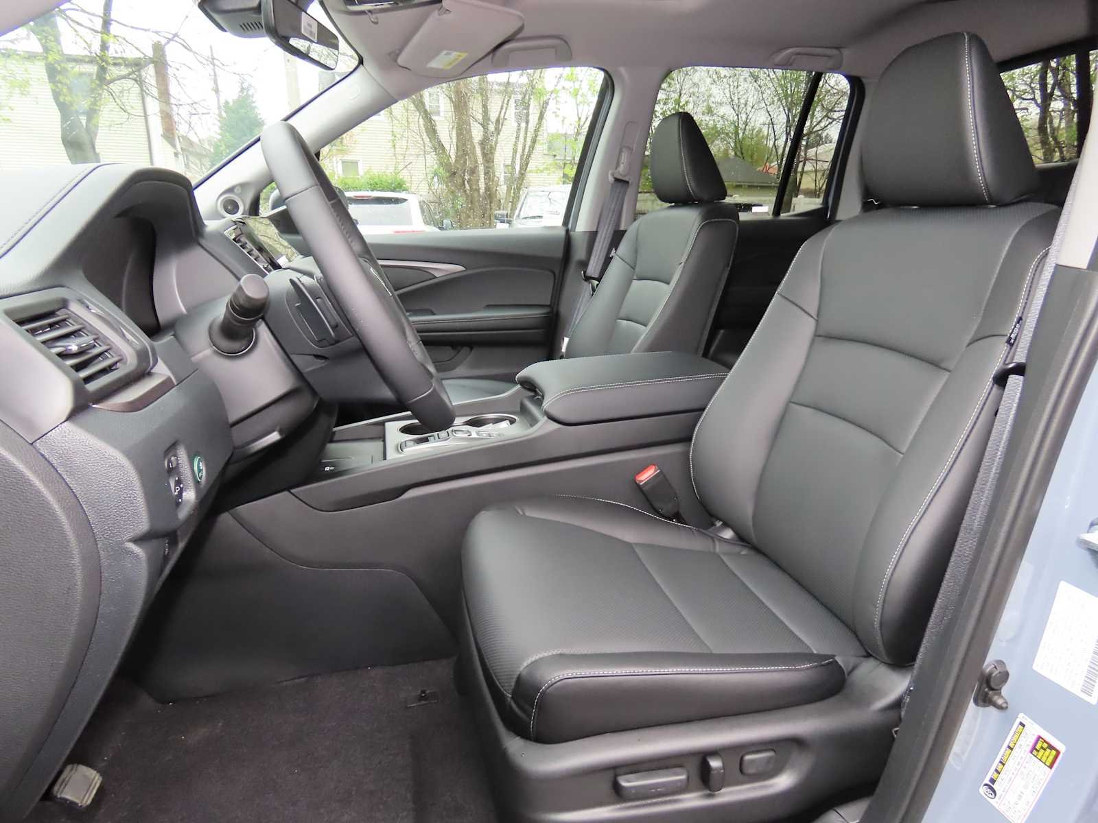 New 2026 Sonic Gray Pearl Honda RTL image 11
