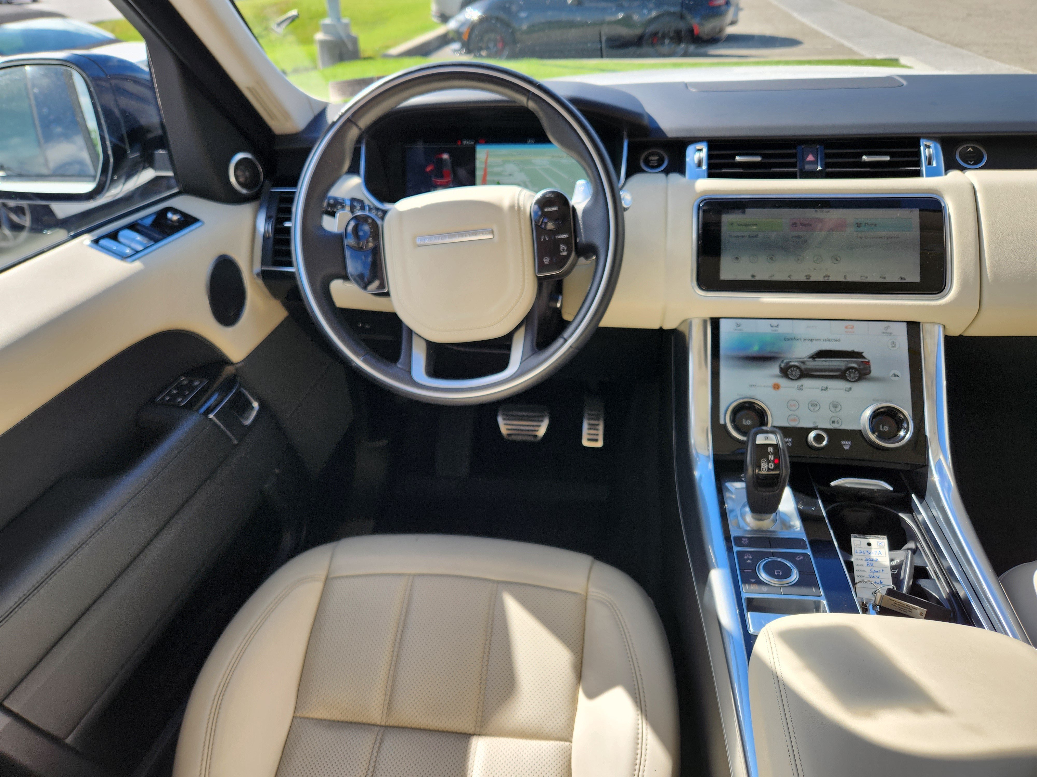 Used 2022 Fuji White Land Rover HSE Silver Edition image 13