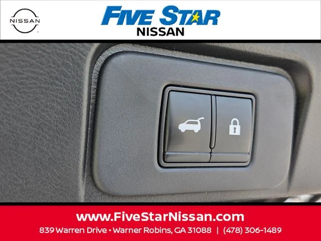 Used 2021 Red Nissan SL image 12