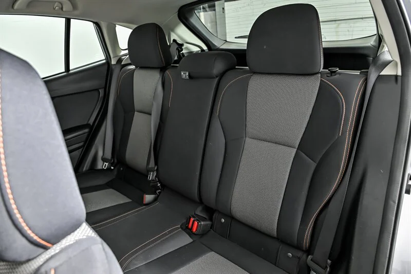Used 2022  Subaru Premium image 17