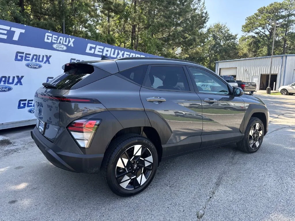 Used 2025 Gray Hyundai SEL image 14