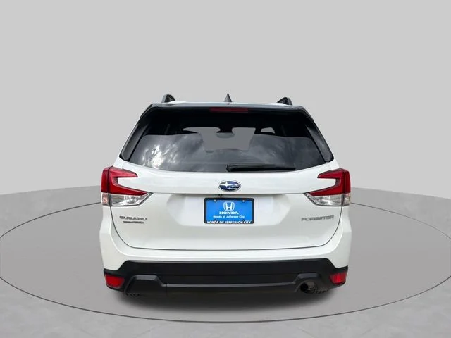 Used 2024 Crystal White Pearl Subaru Premium image 5