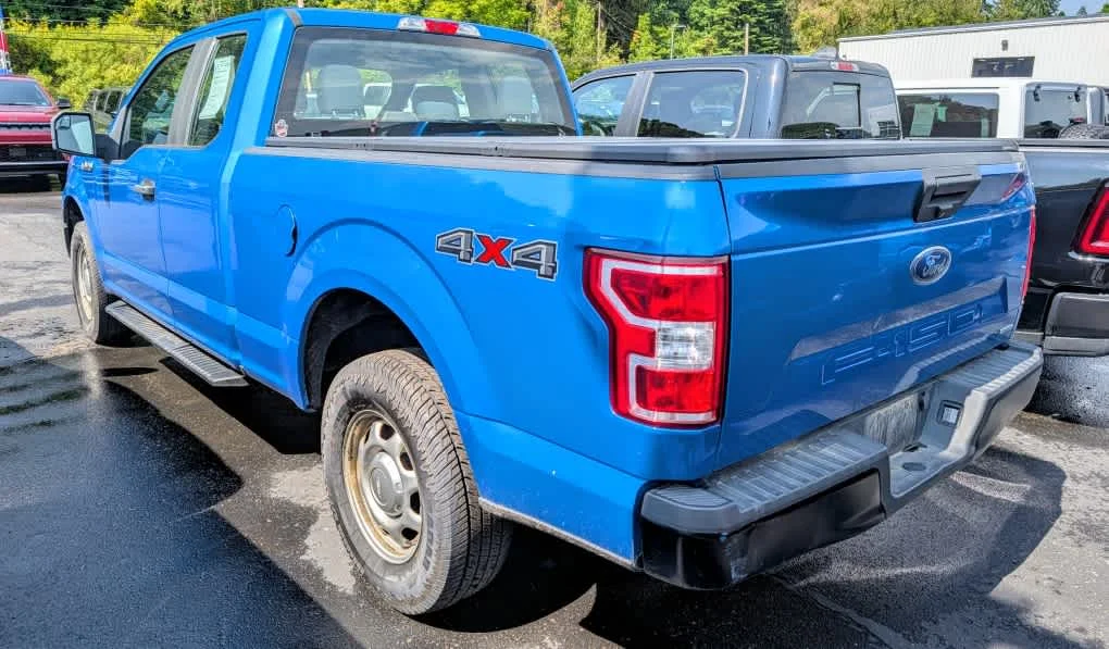 Used 2019 Velocity Blue Ford XL image 4