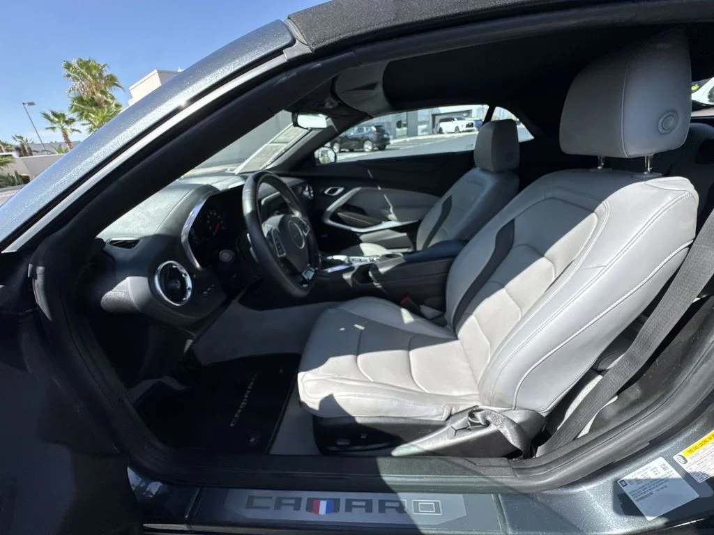 Used 2018 Gray Chevrolet 2LT image 10
