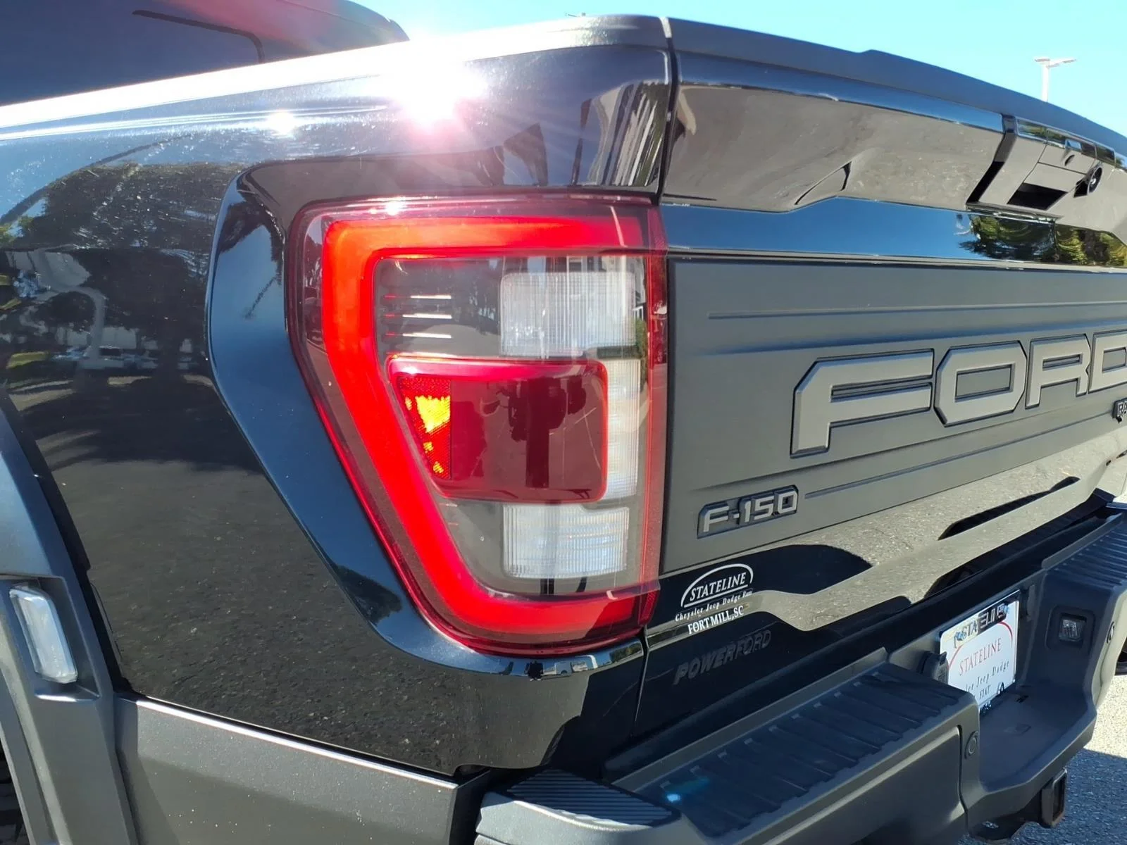 Used 2022 Agate Black Metallic Ford Raptor image 18