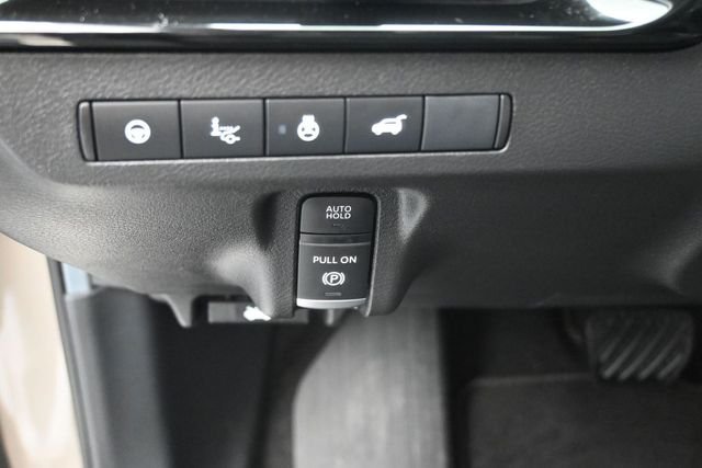 Used 2025 Gold Nissan Platinum image 20