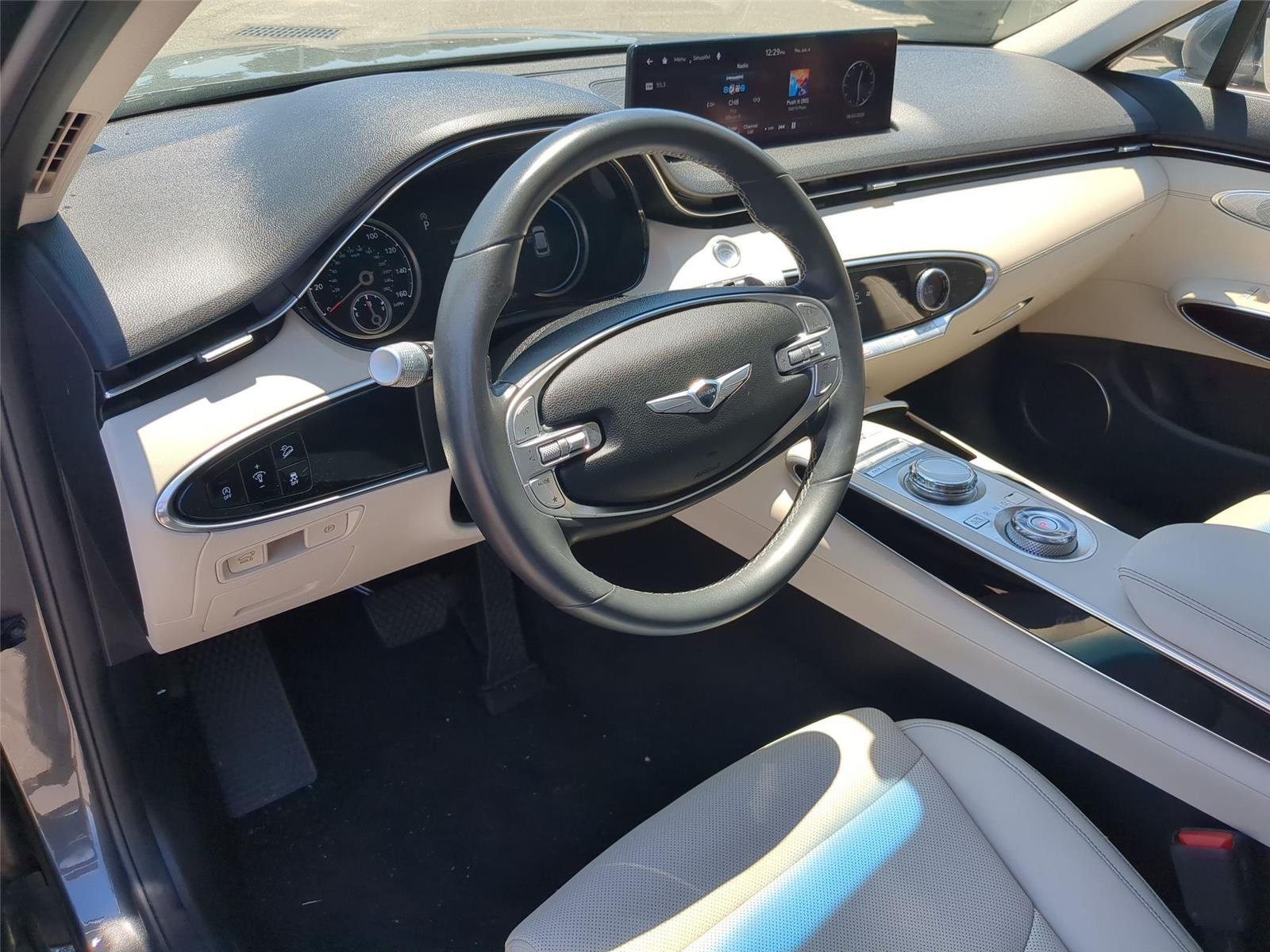 Used 2023 Himalayan Gray Genesis 2.5T image 15