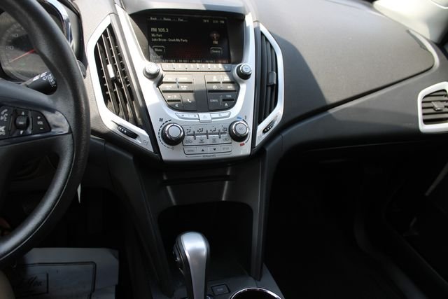 Used 2015 Black GMC SLE-1 image 13