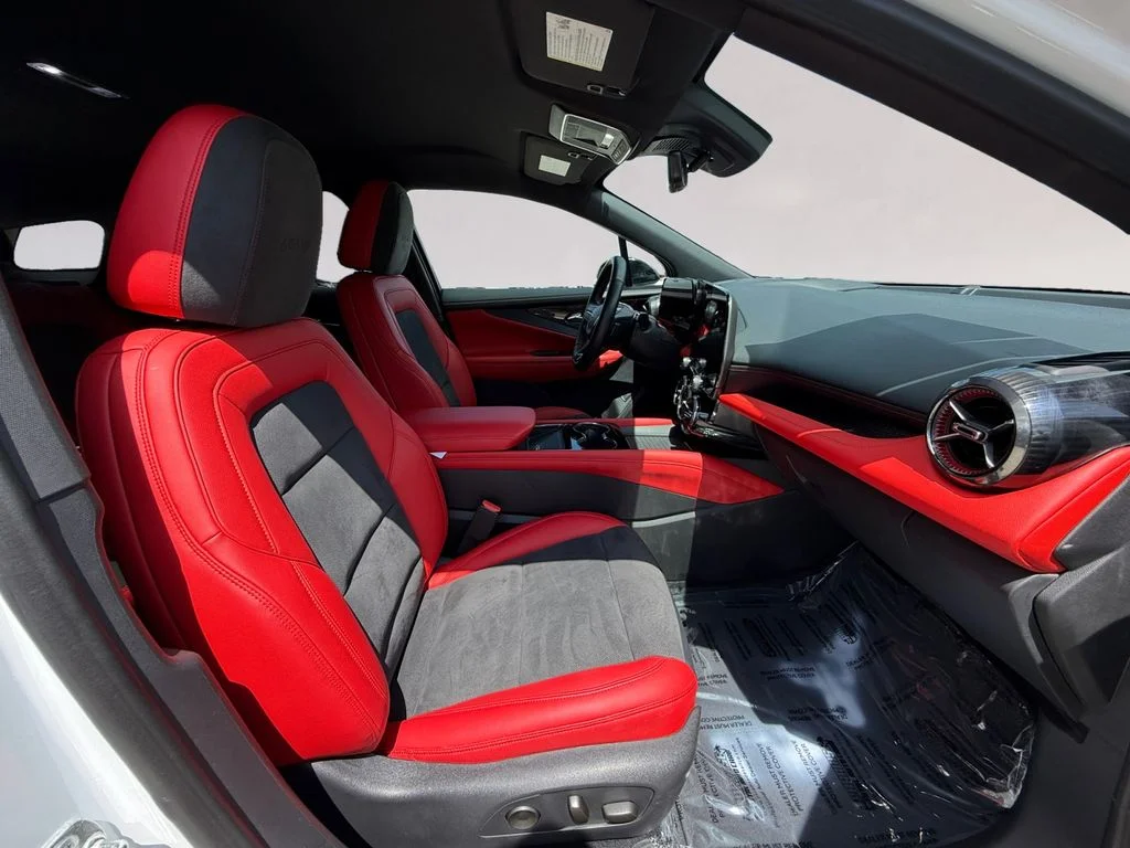2024 Chevrolet Blazer EV RS - Photo 17