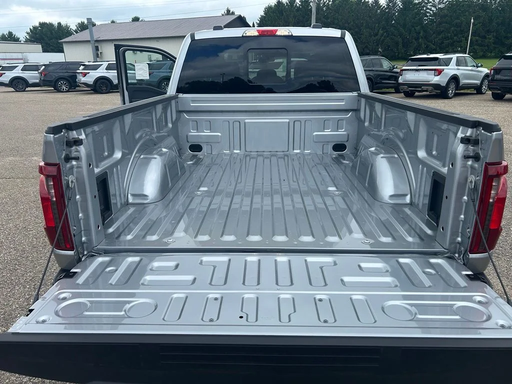 New 2026 Iconic Silver Metallic Ford XLT image 20