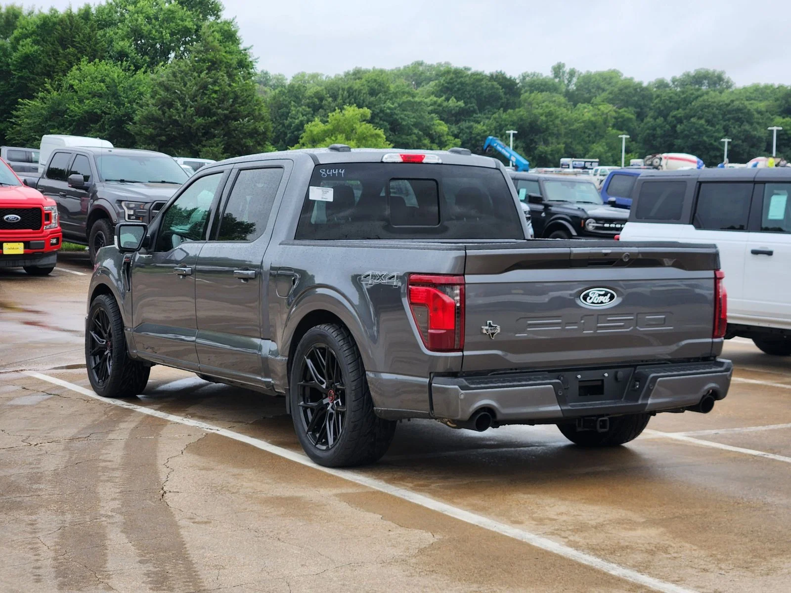 New 2026 Carbonized Gray Metallic Ford XLT image 3