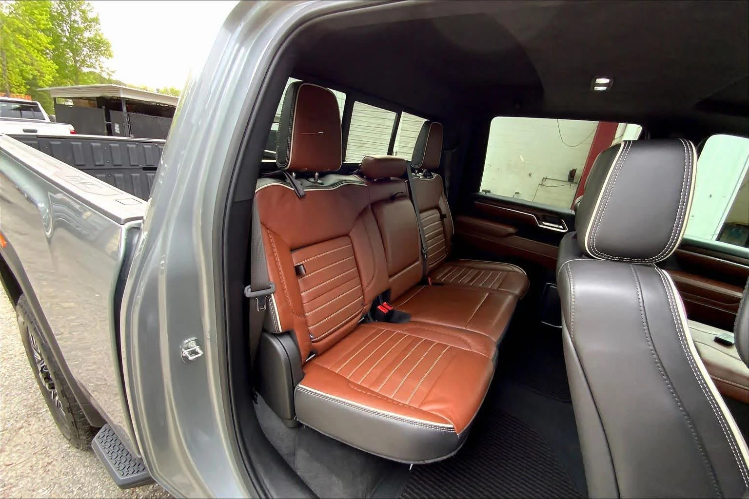 Used 2024 Sterling Metallic GMC Denali Ultimate image 28