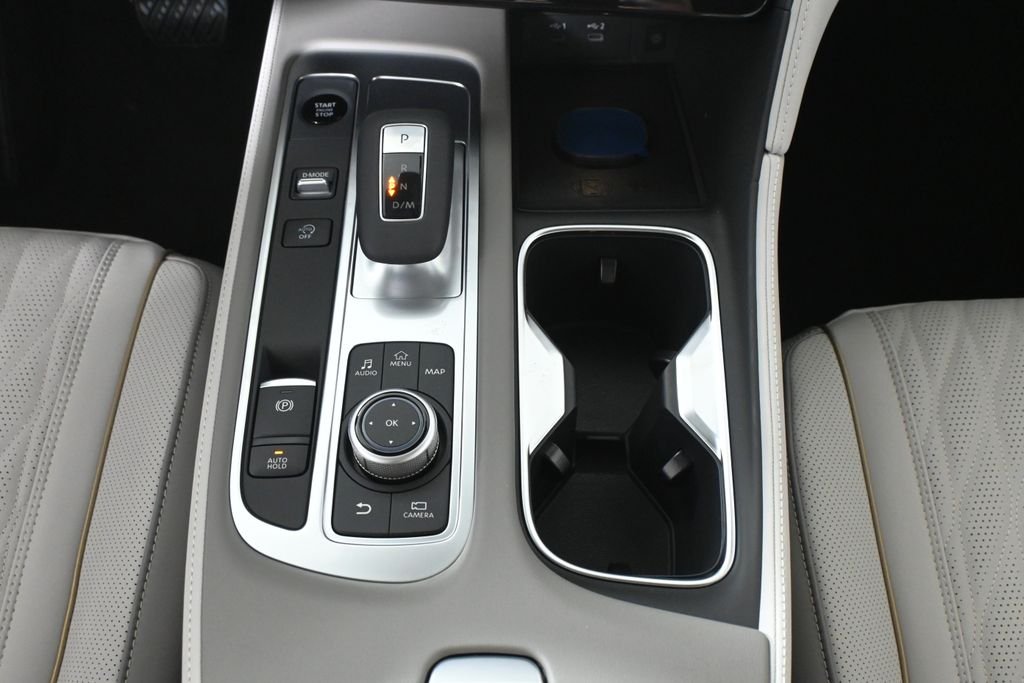 New 2027 2T RAD WHT INFINITI Autograph AWD image 23