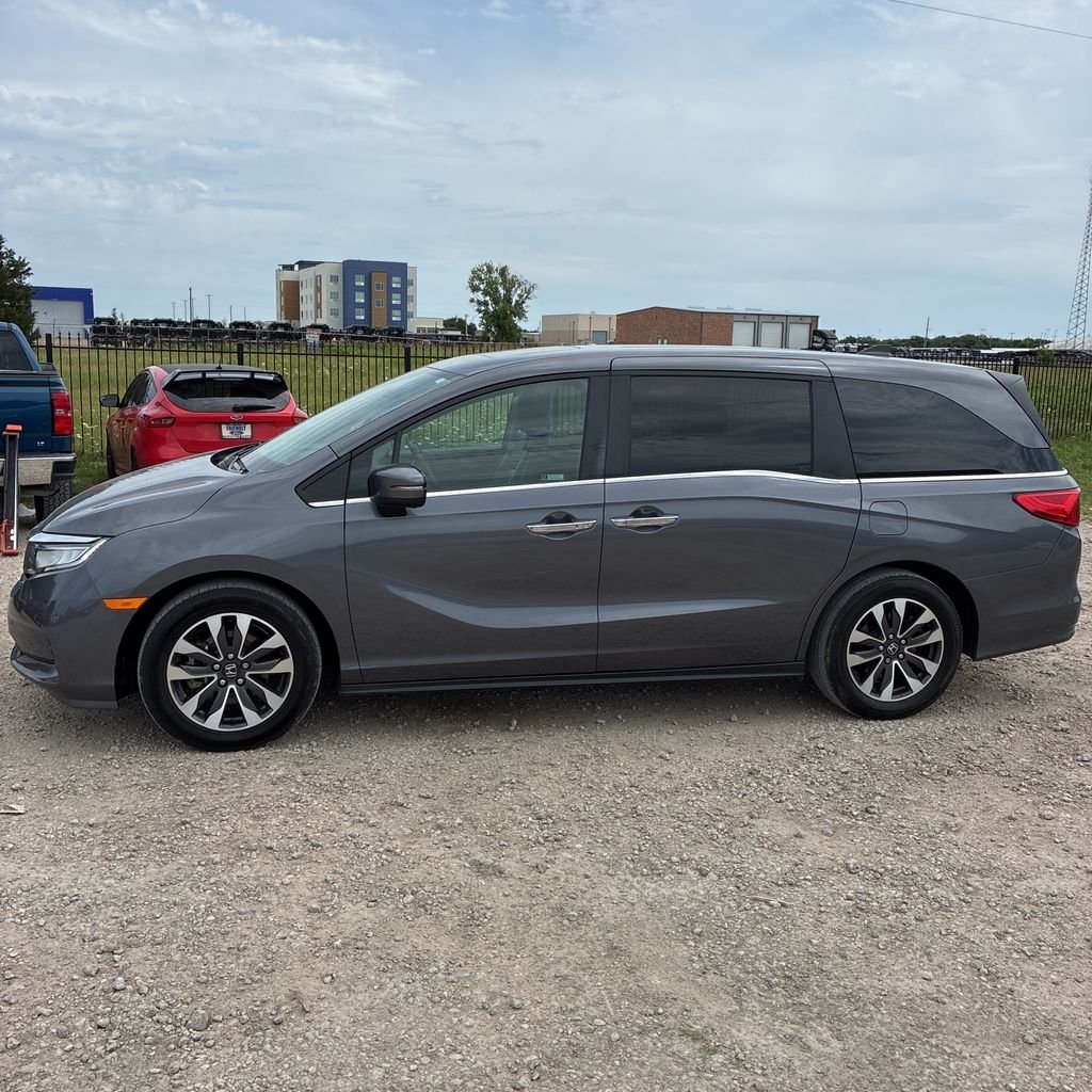 Used 2023 Gray Honda EX-L image 2