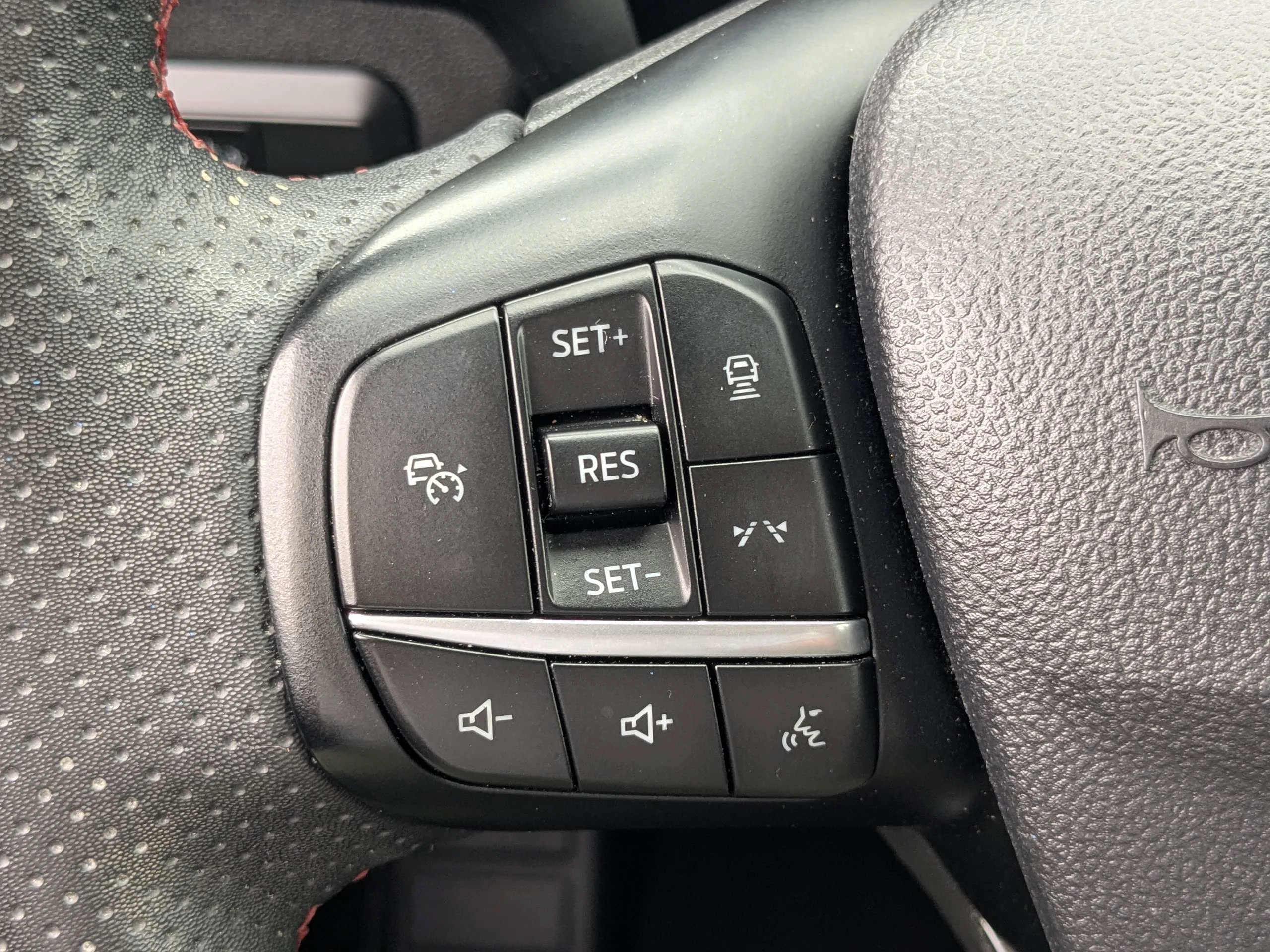 2023 Ford Escape ST-Line - Photo 27