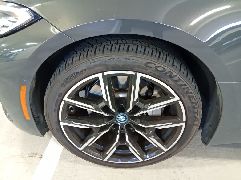 Used 2022 Gray Metallic BMW eDrive40 image 18