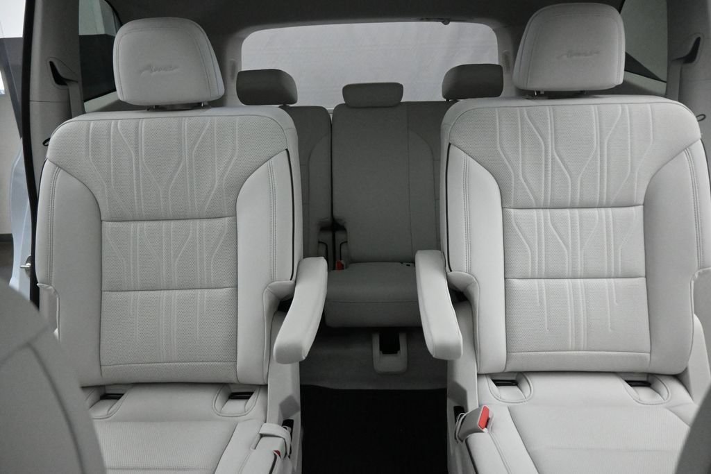 2026 Buick Enclave Avenir - Photo 18