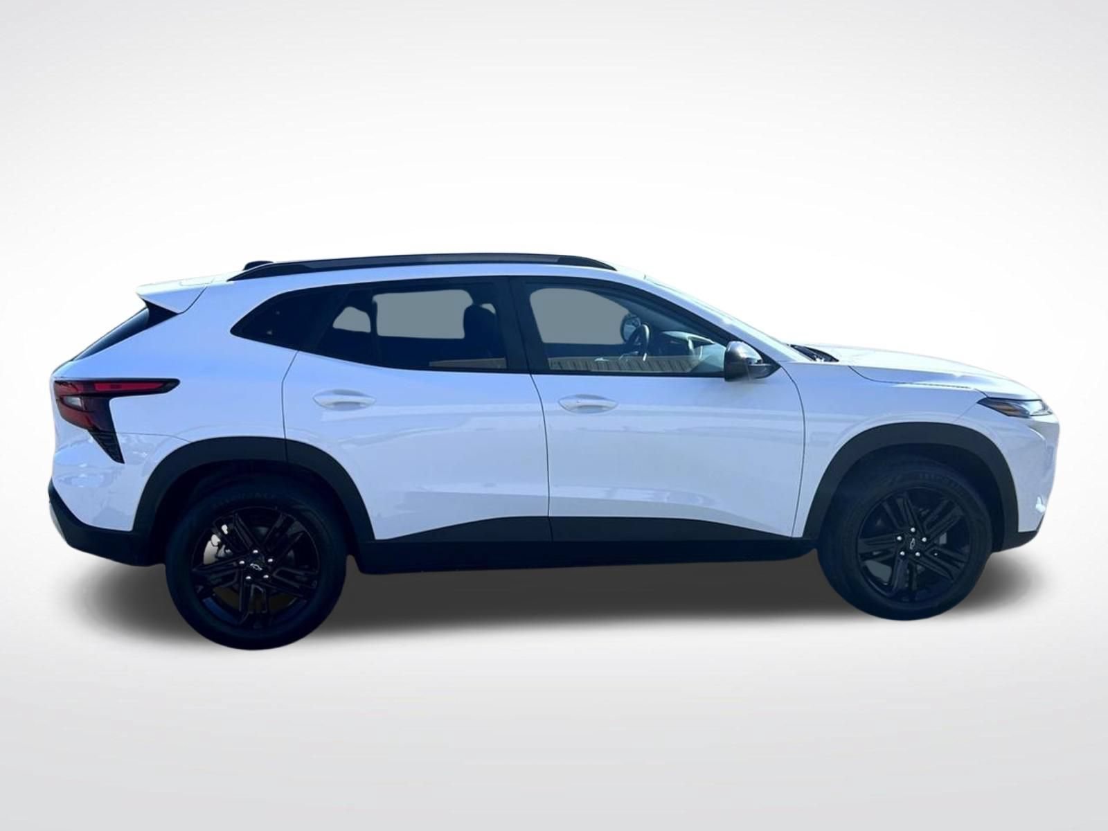 2026 Chevrolet Trax Activ - Photo 6