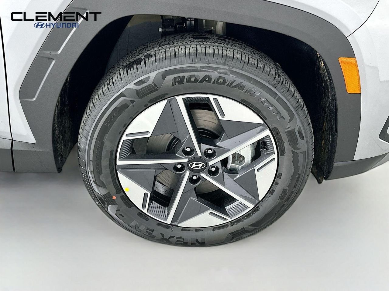 New 2026 Silver Hyundai SEL Convenience image 31