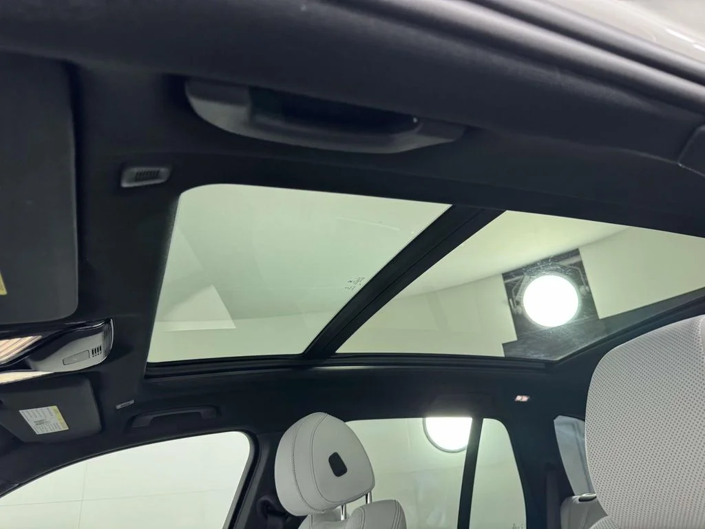 Certified Used 2023 White BMW xDrive40i image 32