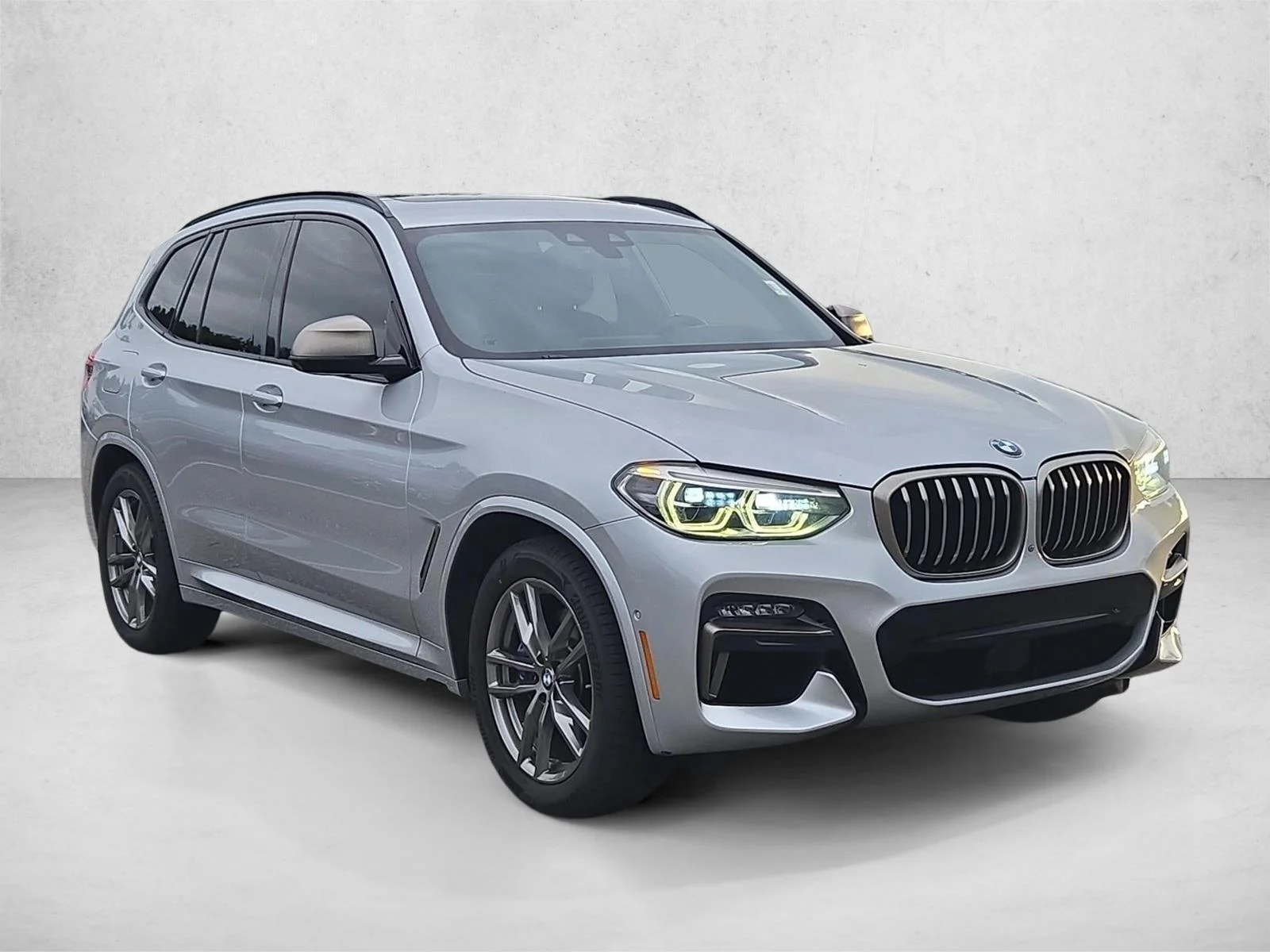 Used 2020 Glacier Silver Metallic BMW M40i image 3