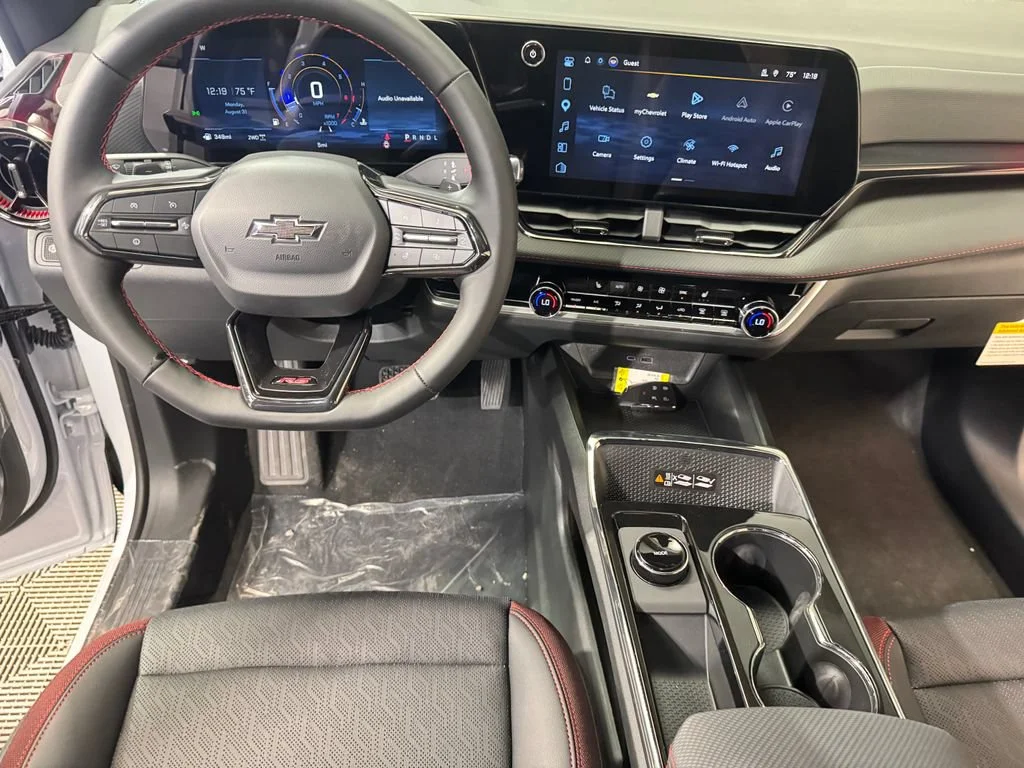 2027 Chevrolet Equinox RS - Photo 10