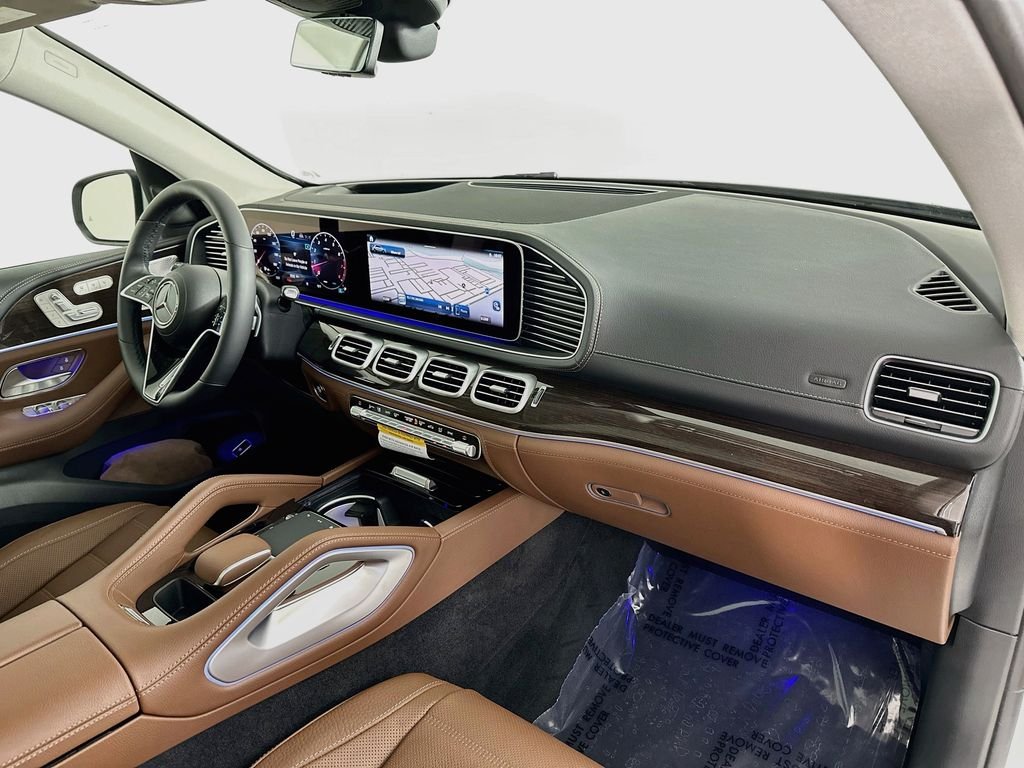 New 2026 MANUFAKTUR Moonlight White Metallic Mercedes-Benz GLE 450 image 31