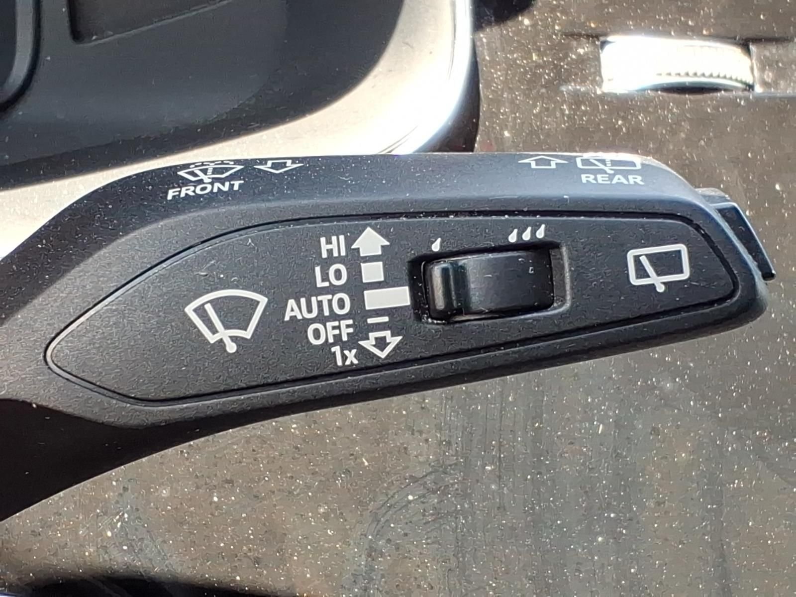 Used 2023 White Audi  image 28