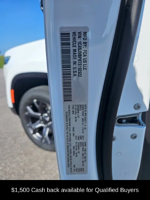 New 2026 Bright White Clear-Coat Exterior Paint Jeep Limited Altitude image 31