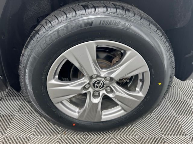 Used 2023 Silver Toyota XLE image 10