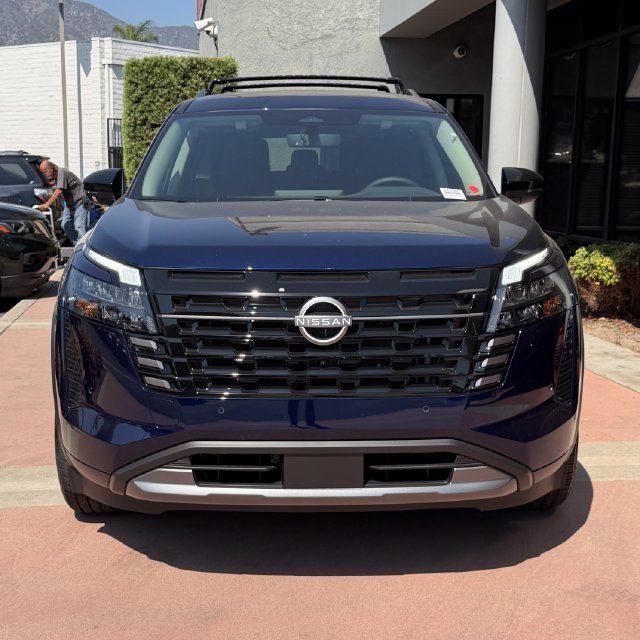 New 2026 Deep Ocean Blue Pearl Nissan SL image 2