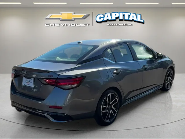Used 2025 Gray Nissan SR image 6
