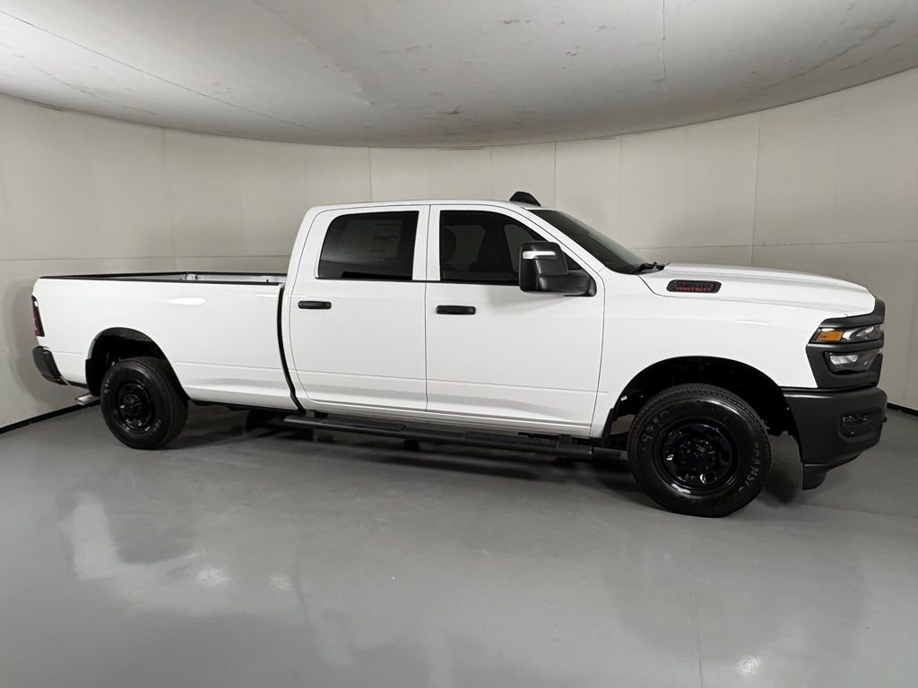 New 2026 Bright White Clear-Coat Exterior Paint RAM Tradesman image 9