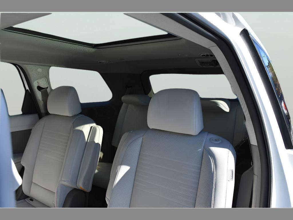New 2026 Creamy White Pearl Hyundai Limited FWD image 30