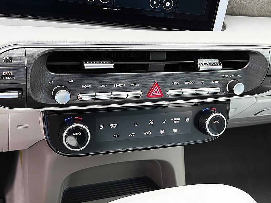 New 2026 Classy Blue Pearl Hyundai SEL 8P image 25