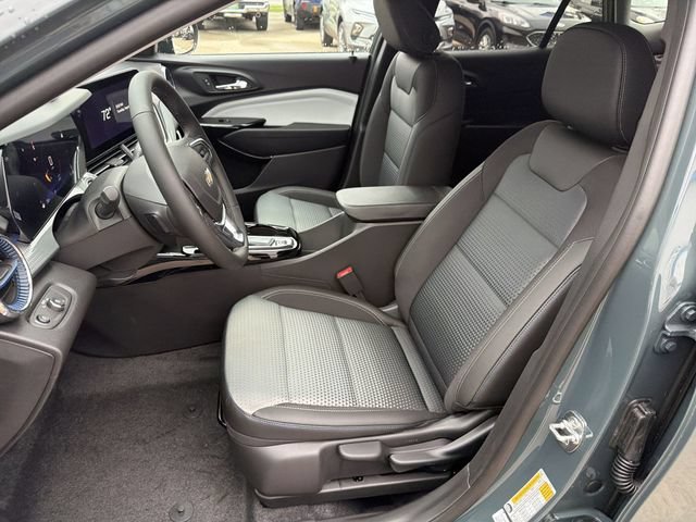 2026 Chevrolet Trax LT - Photo 12