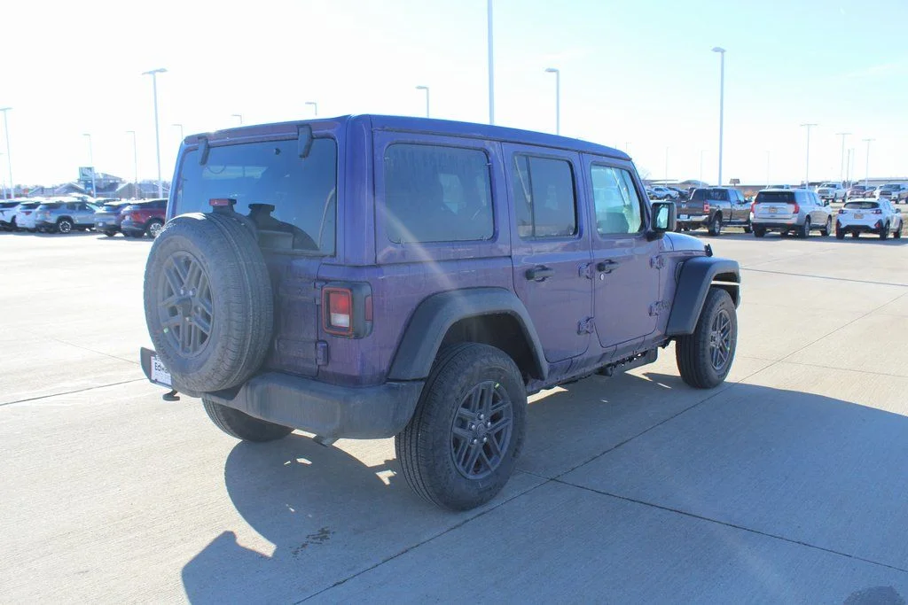 New 2026 Reign Exterior Paint Jeep Sport S image 3