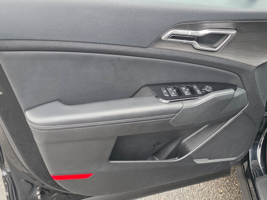 Used 2023 Ebony Black Kia X-Line image 31