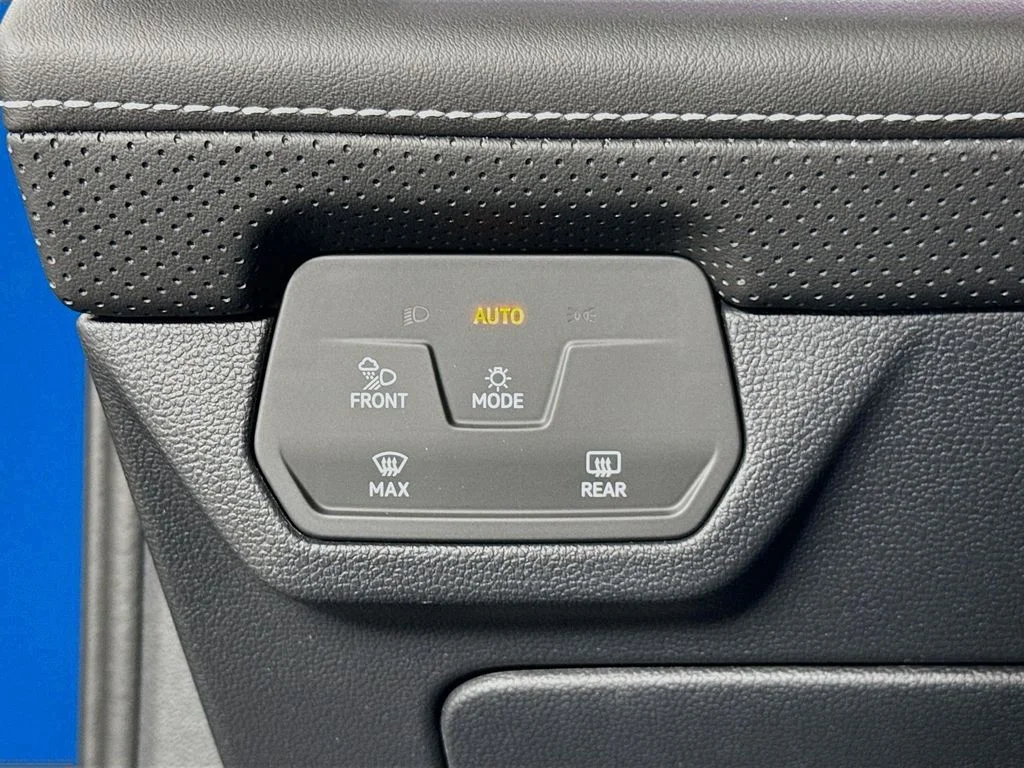 2025 Volkswagen Atlas Cross Sport SEL Premium R-LINE - Photo 45