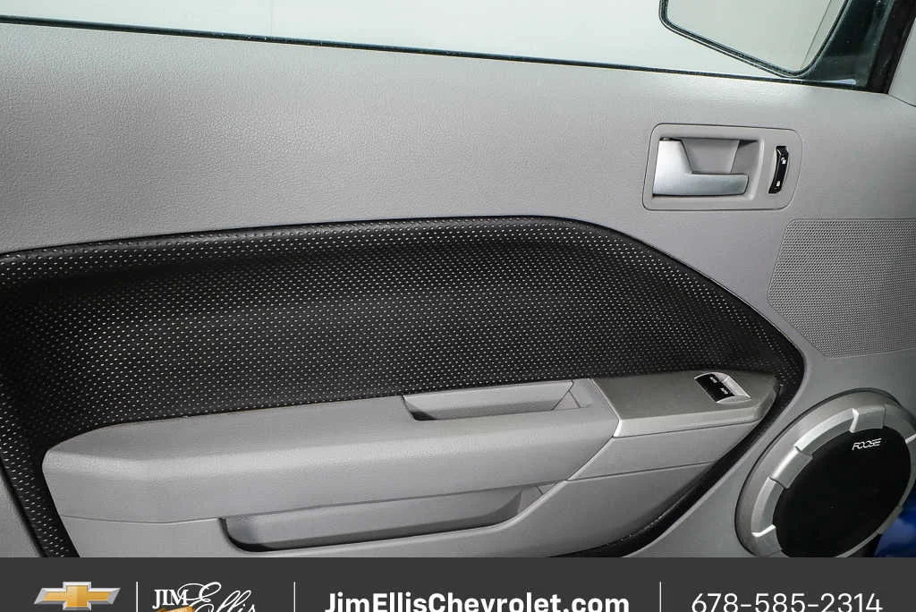 Used 2007 Windveil Blue Metallic Ford GT Premium image 10
