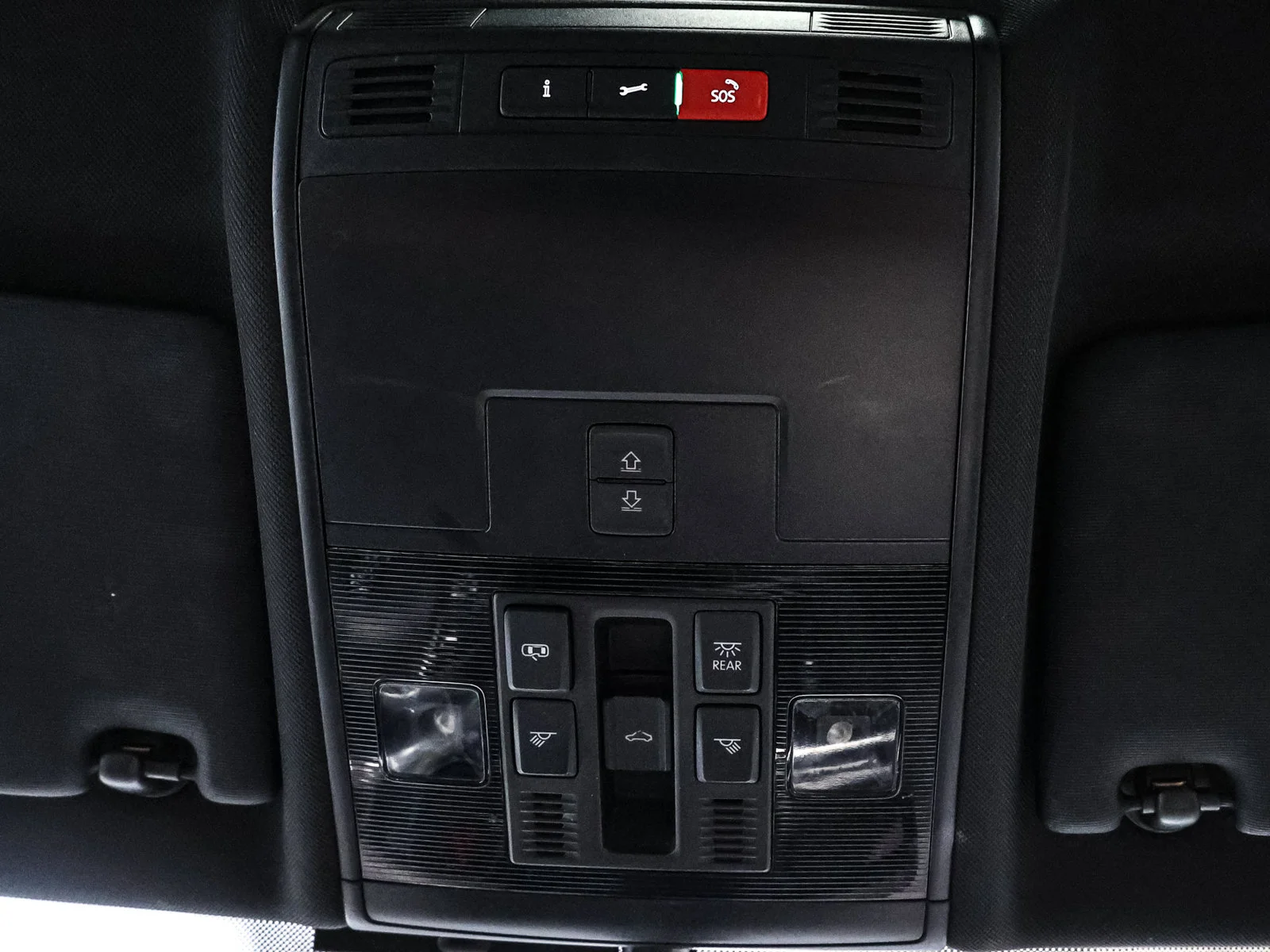 2021 Volkswagen Tiguan SE R-LINE BLACK - Photo 32