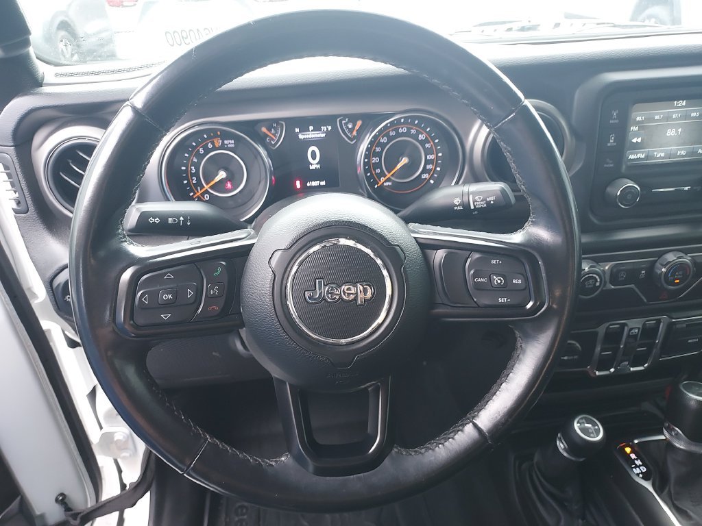 Used 2019 White Jeep Unlimited Sport S image 17