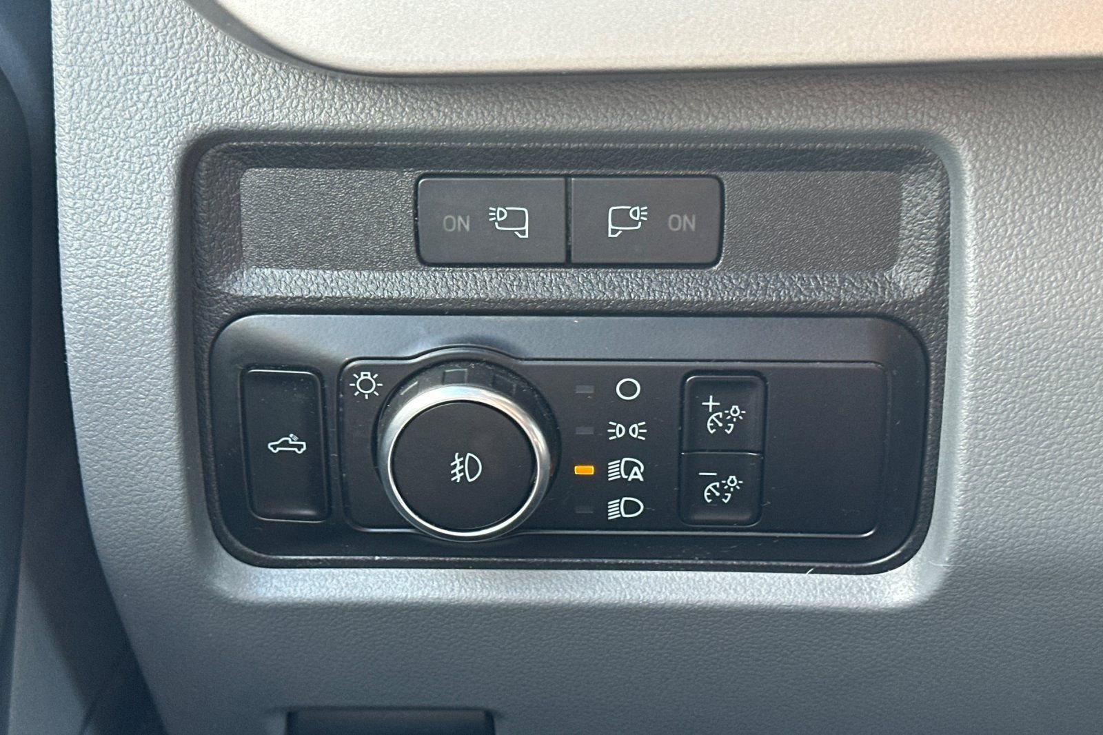 Used 2023 Black Ford XLT image 27