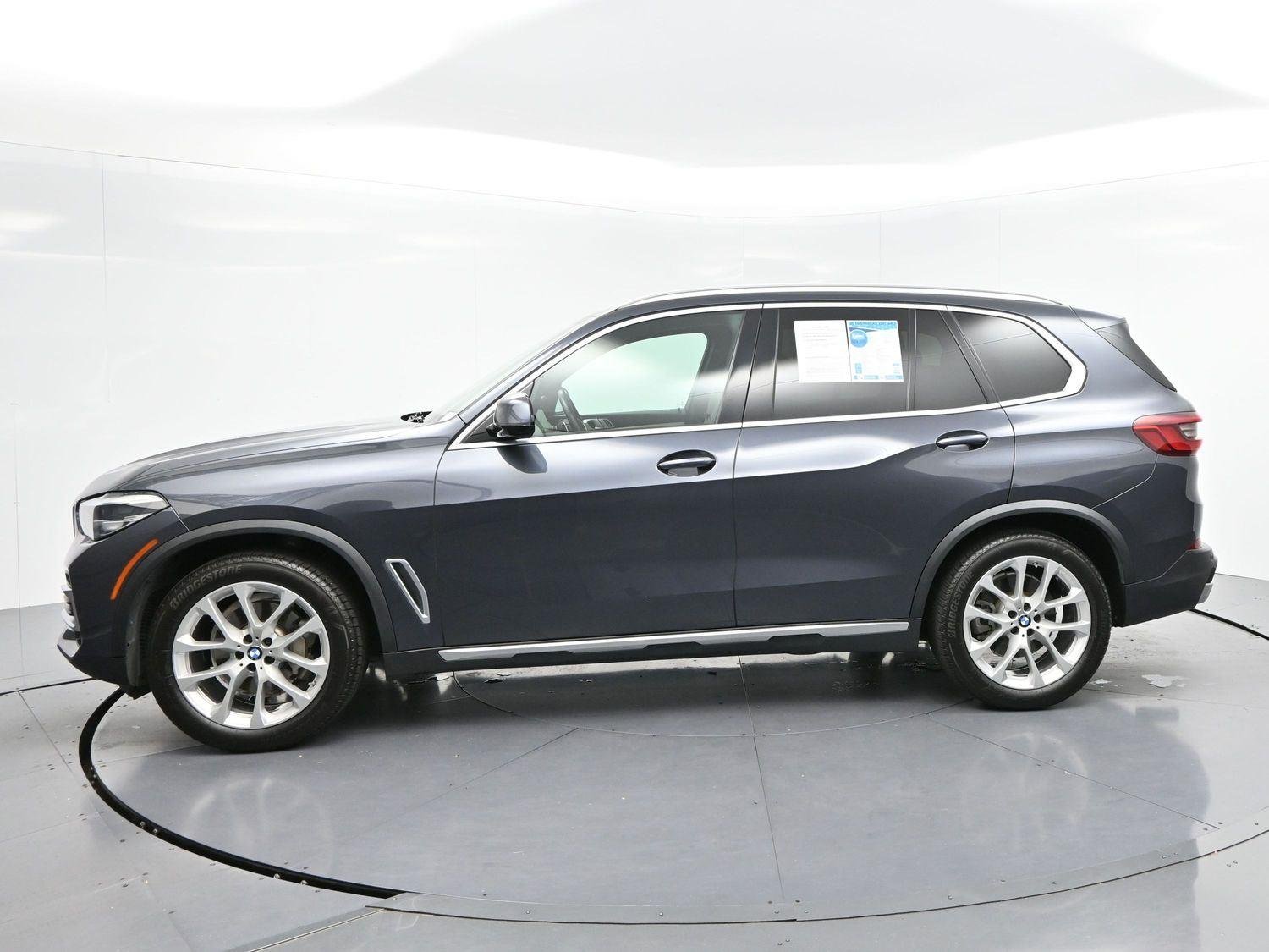 Used 2019 Arctic Gray Metallic BMW xDrive40i image 4