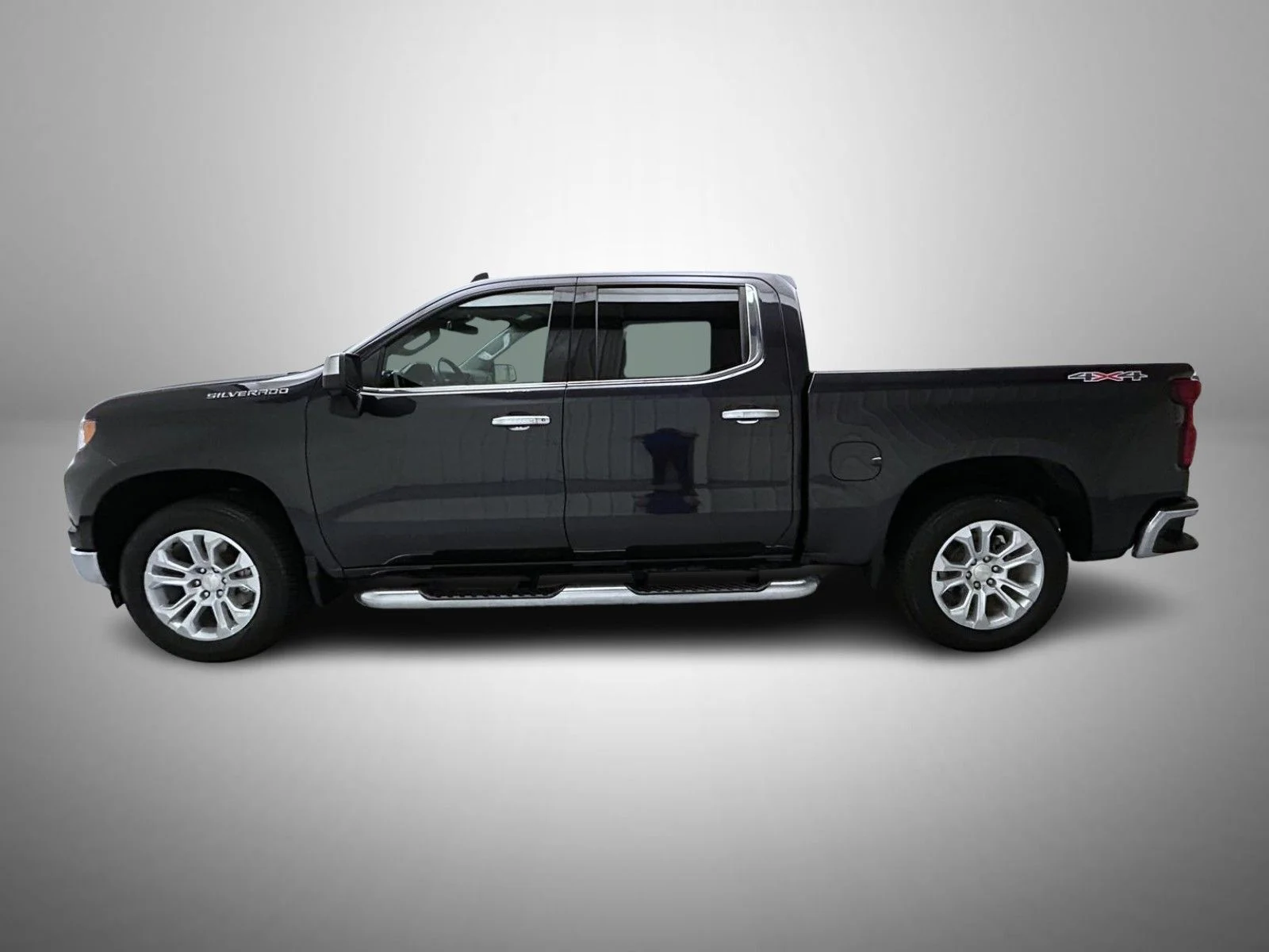 Used 2024 Gray Chevrolet LTZ image 8