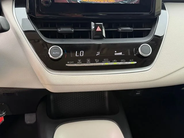 Certified Used 2025 White Toyota LE image 17