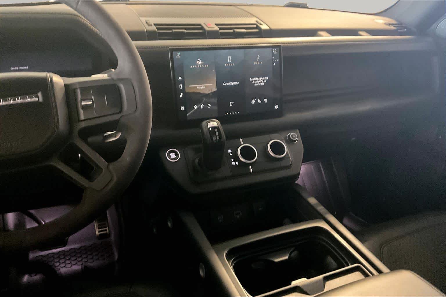 2023 Land Rover Defender 6