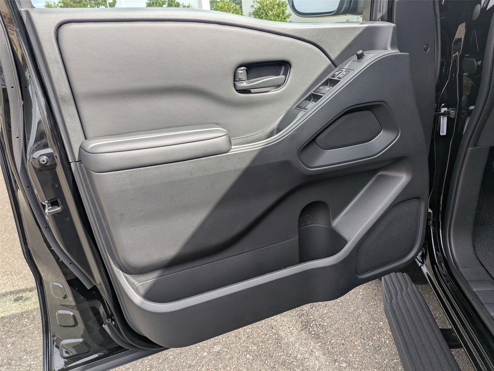 2026 Nissan Frontier SV - Photo 18