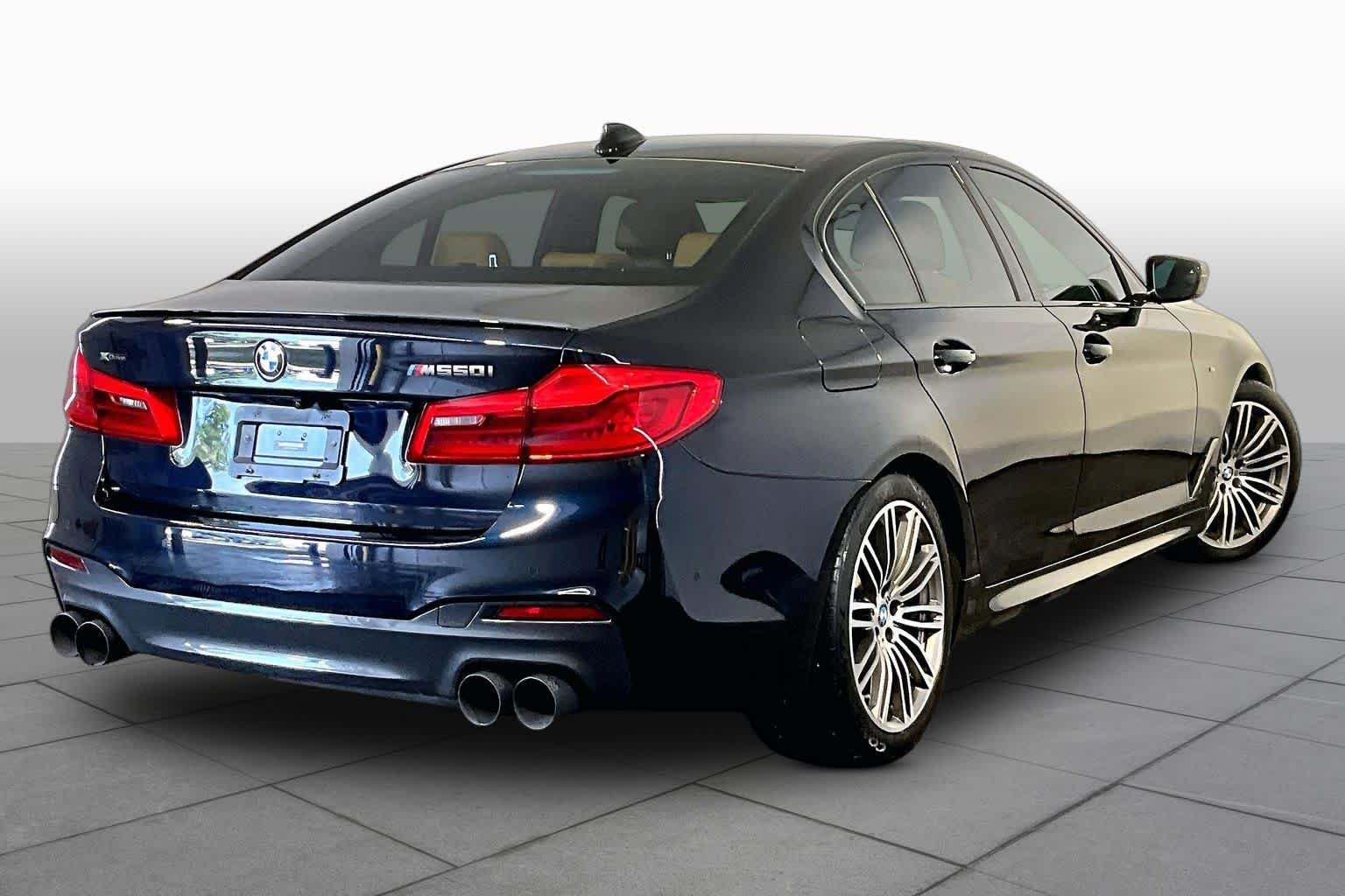 Used 2019 Carbon Black Metallic BMW M550i xDrive image 13