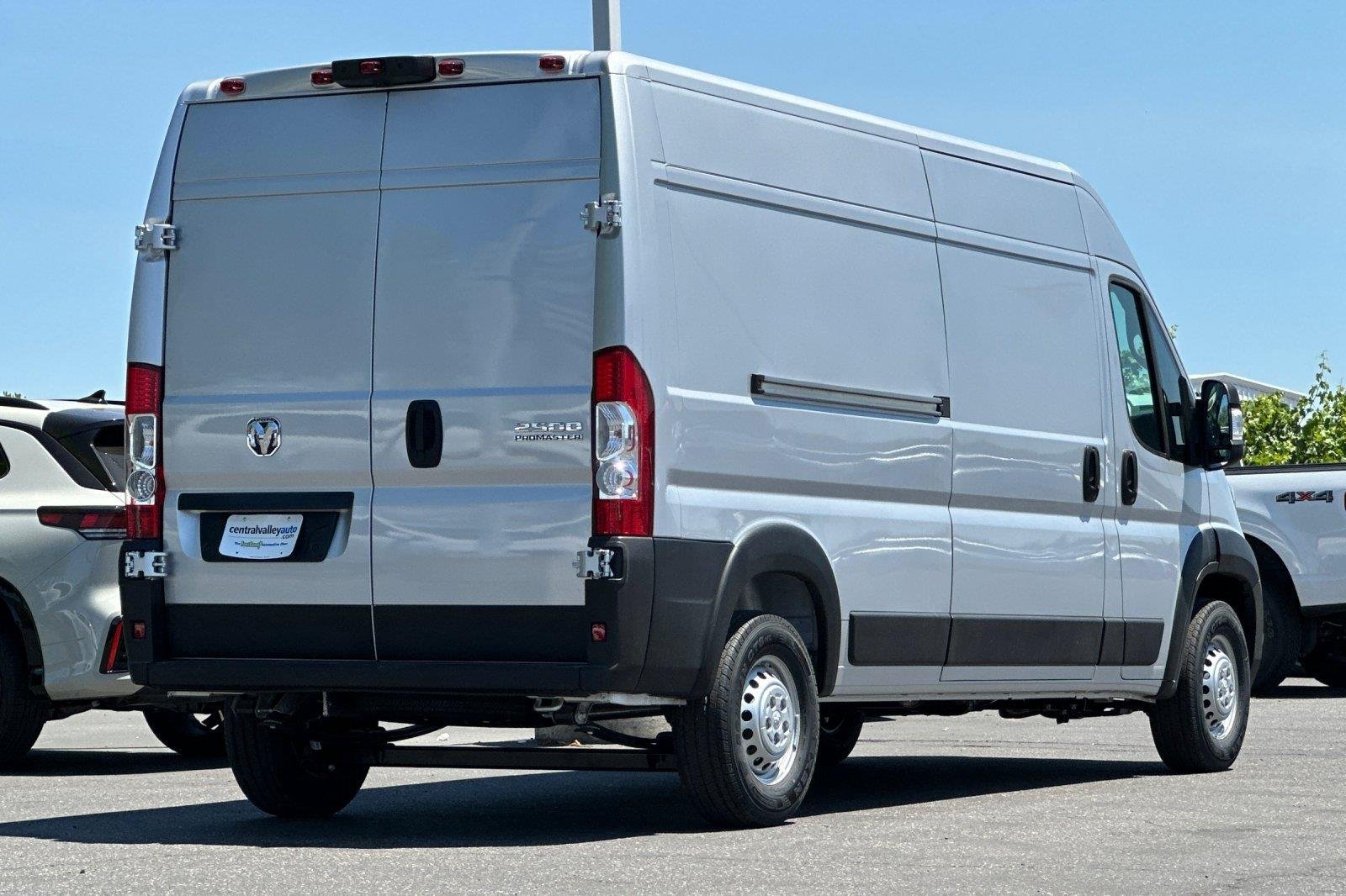 New 2026 Bright Silver Metallic Clearcoat Ram Tradesman image 4